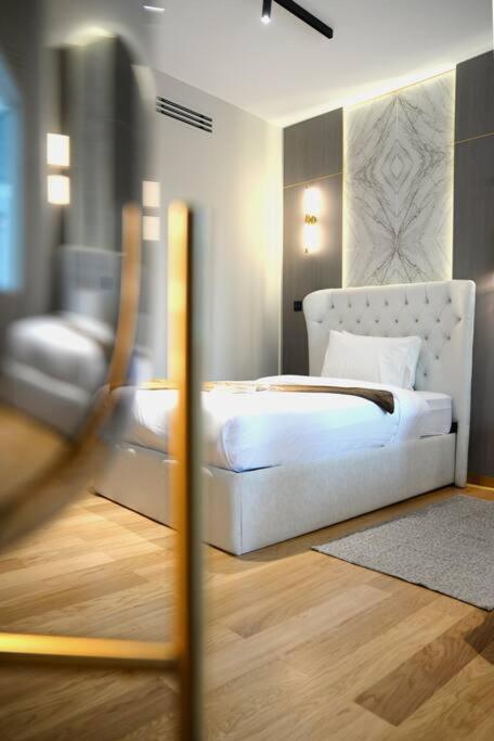 Luxurious In The Heart Of Marina - Tram And Metro Apartment Dubai