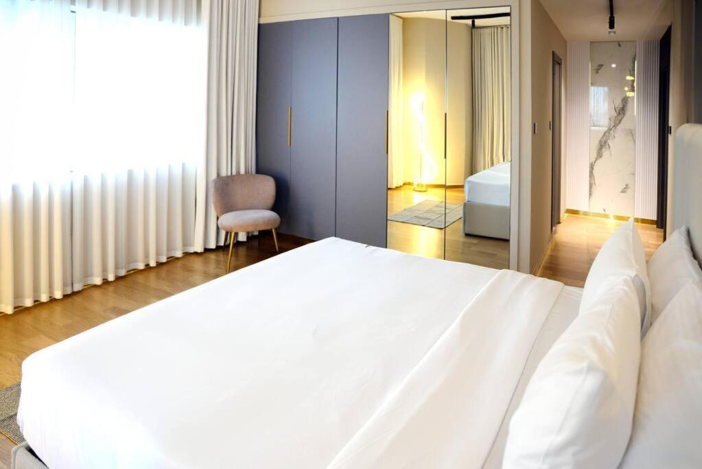 Luxurious In The Heart Of Marina - Tram And Metro Dubai
